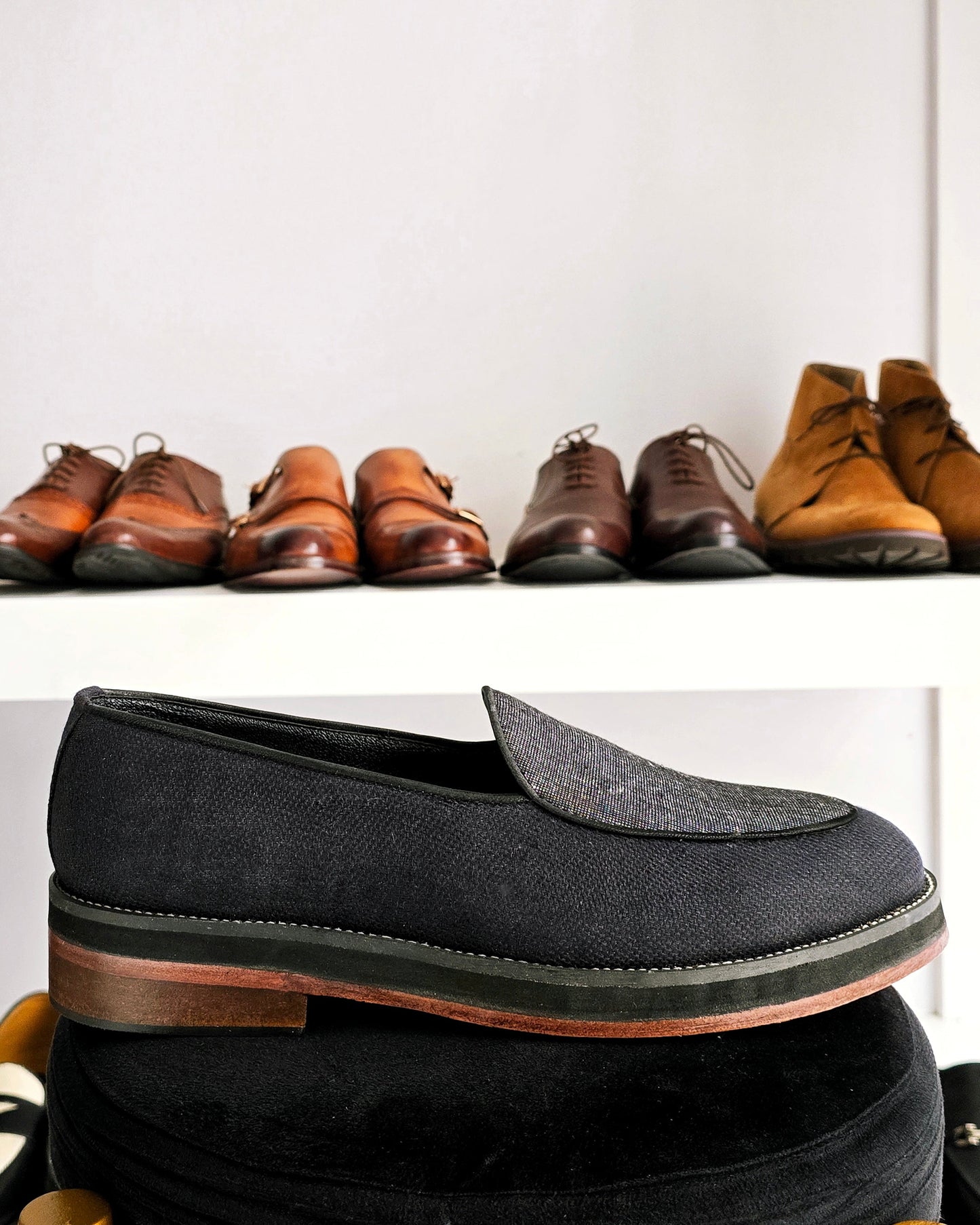 Linen Pumps with Sturdy Sole.