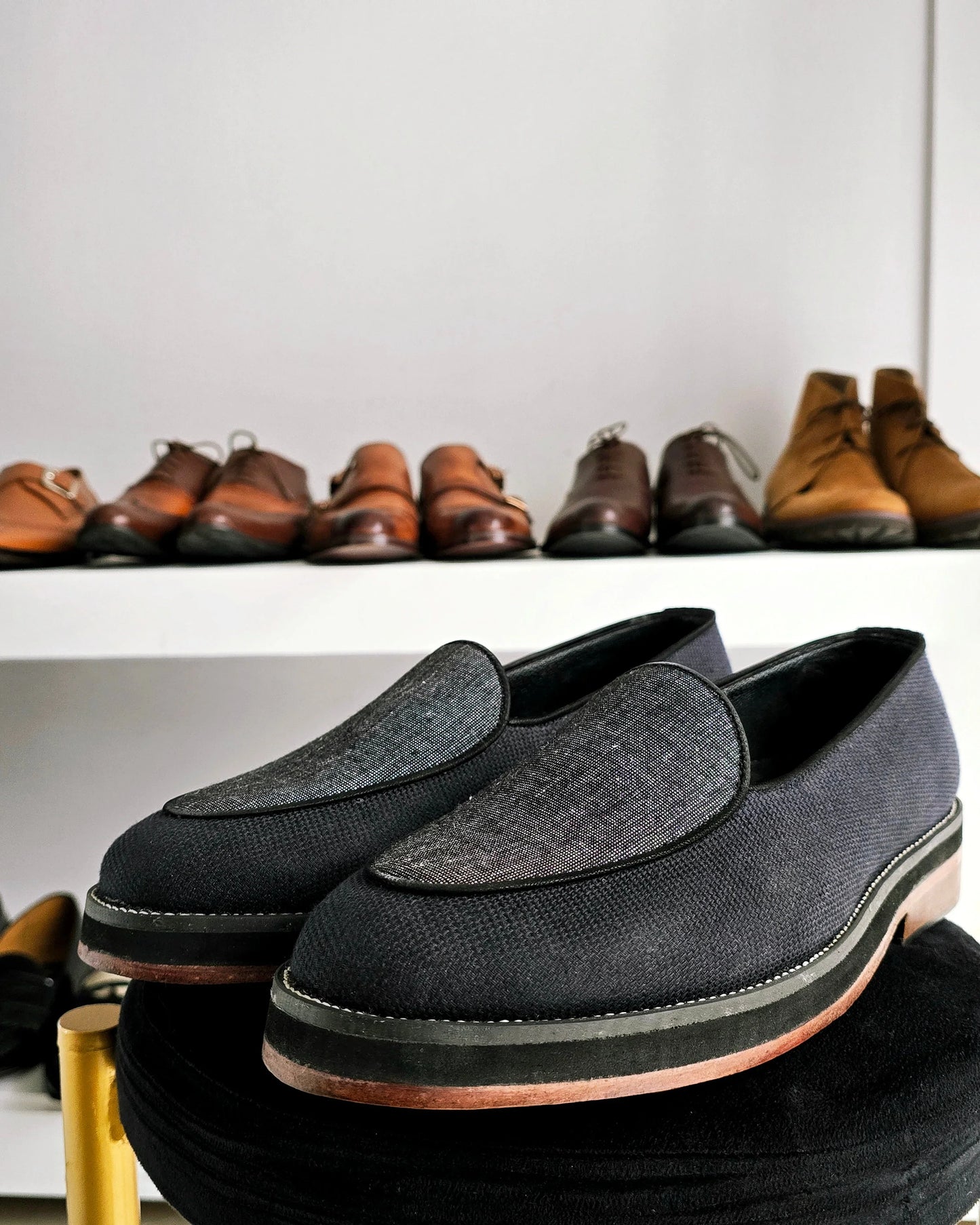 Linen Pumps with Sturdy Sole. - Snug