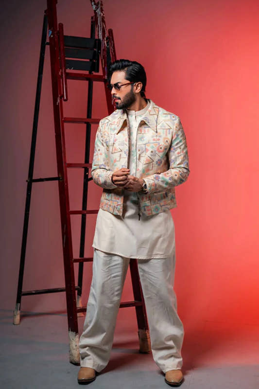 Fahad Mustafa Rocks Snug’s Geometric Chic - Snug