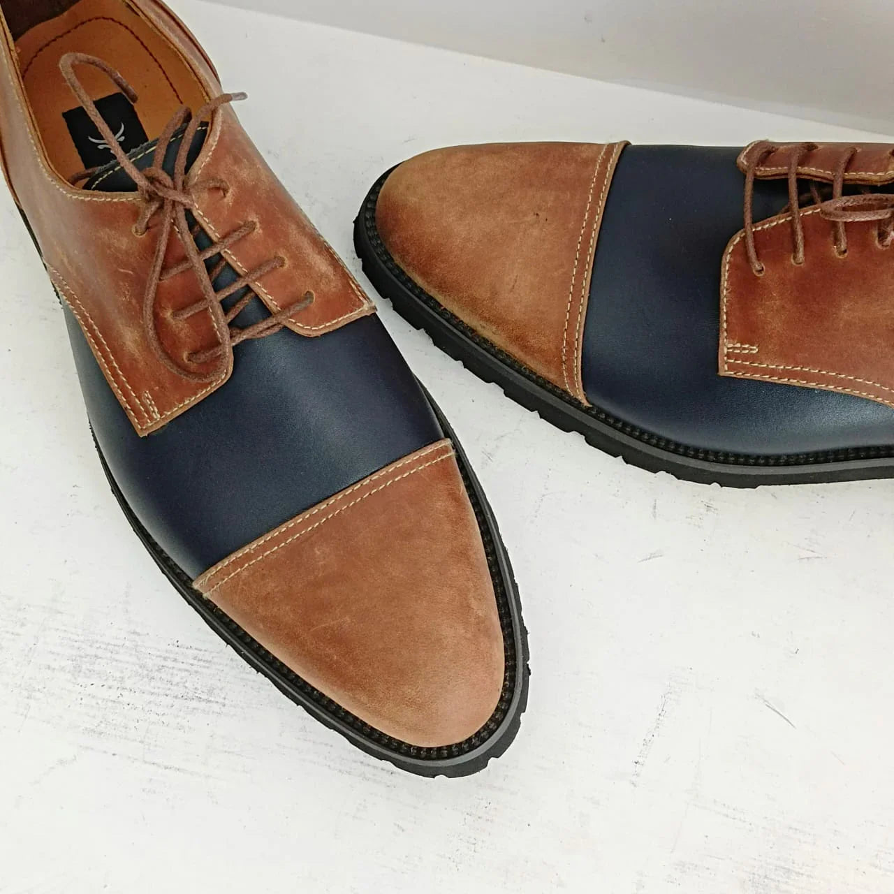 Crazy Horse Leather Shoes by Snug. - Snug