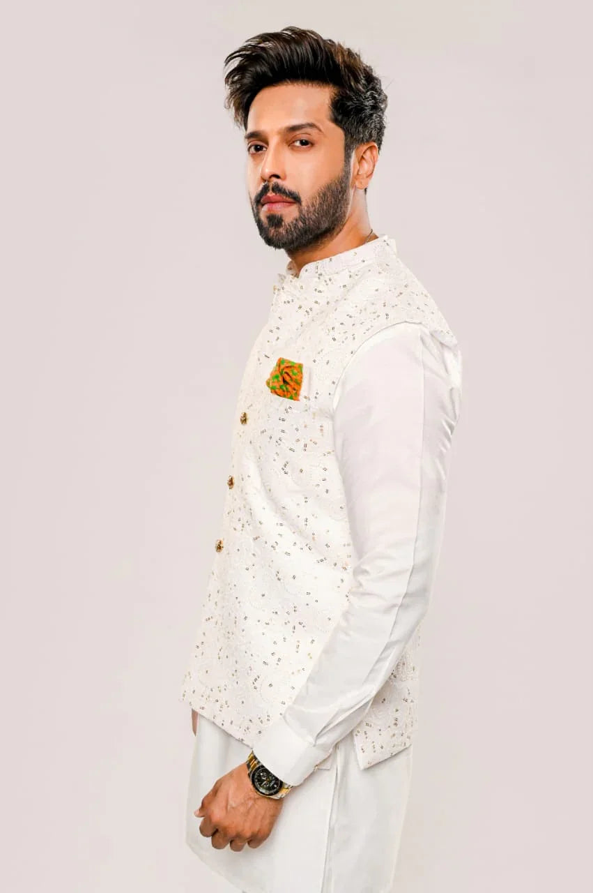 White Embroidered Paisleys Waistcoat with Kurta Trouser. - Snug