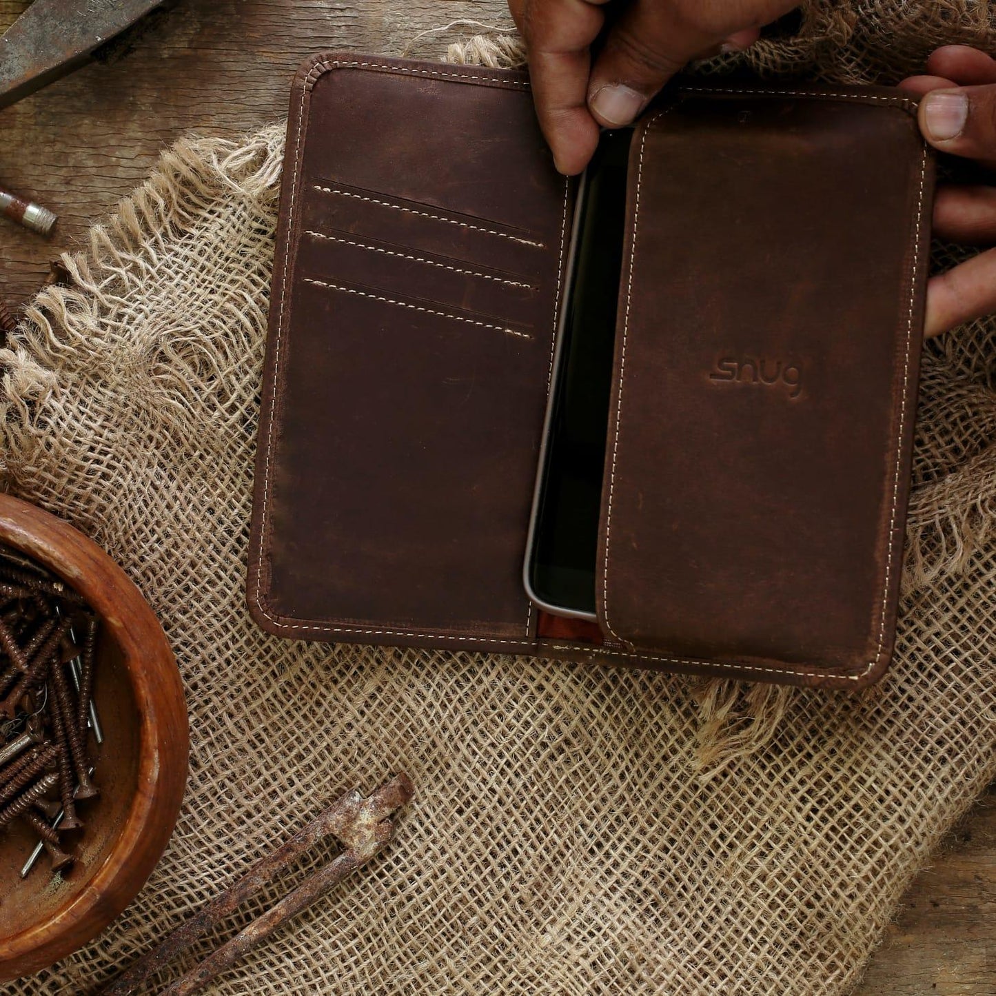 Raven-Long Cow Leather Wallet - Snug