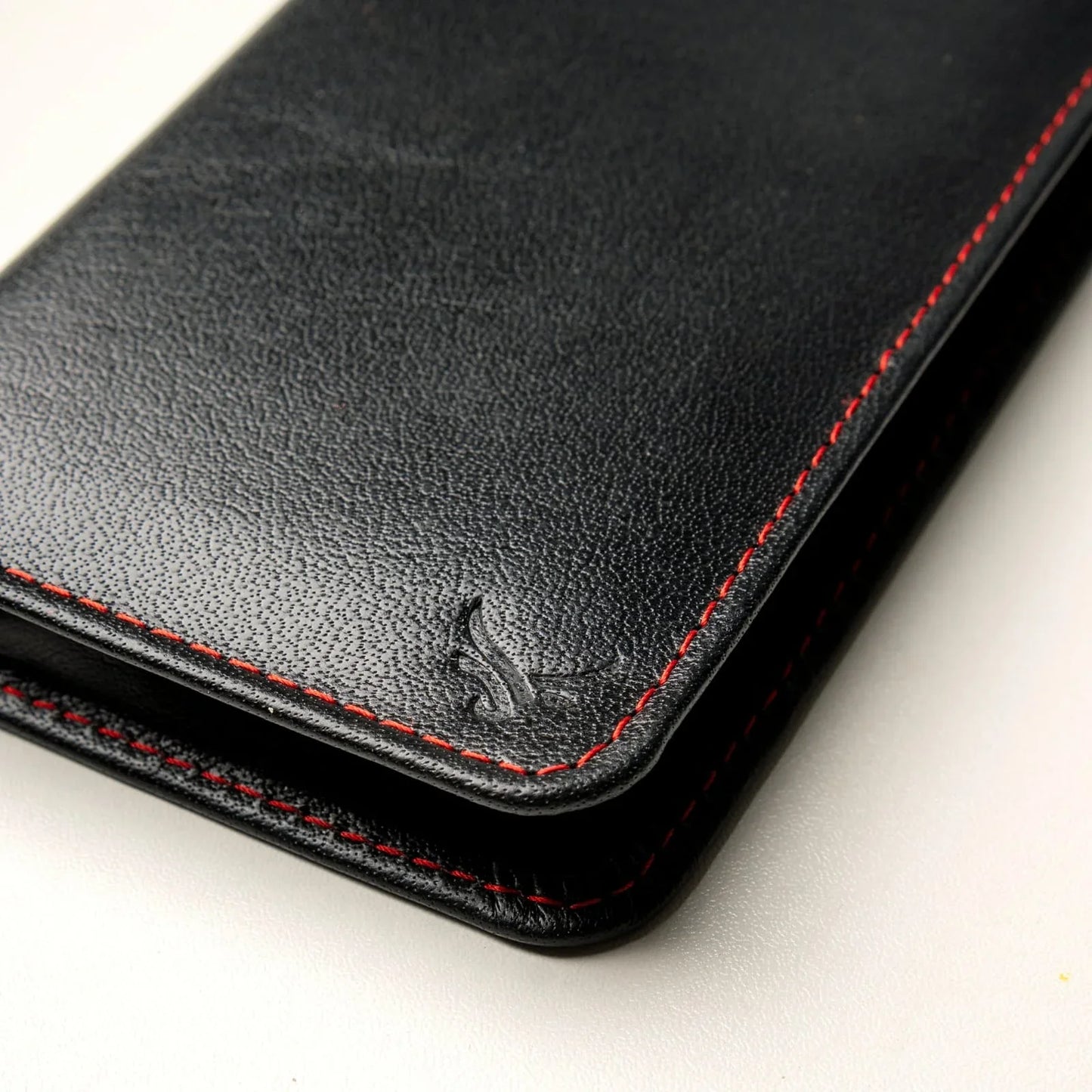 Raven-Long Cow Leather Wallet - Snug