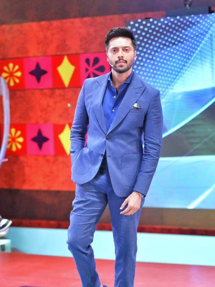 Two Tone Blue Linen Suit. - Snug