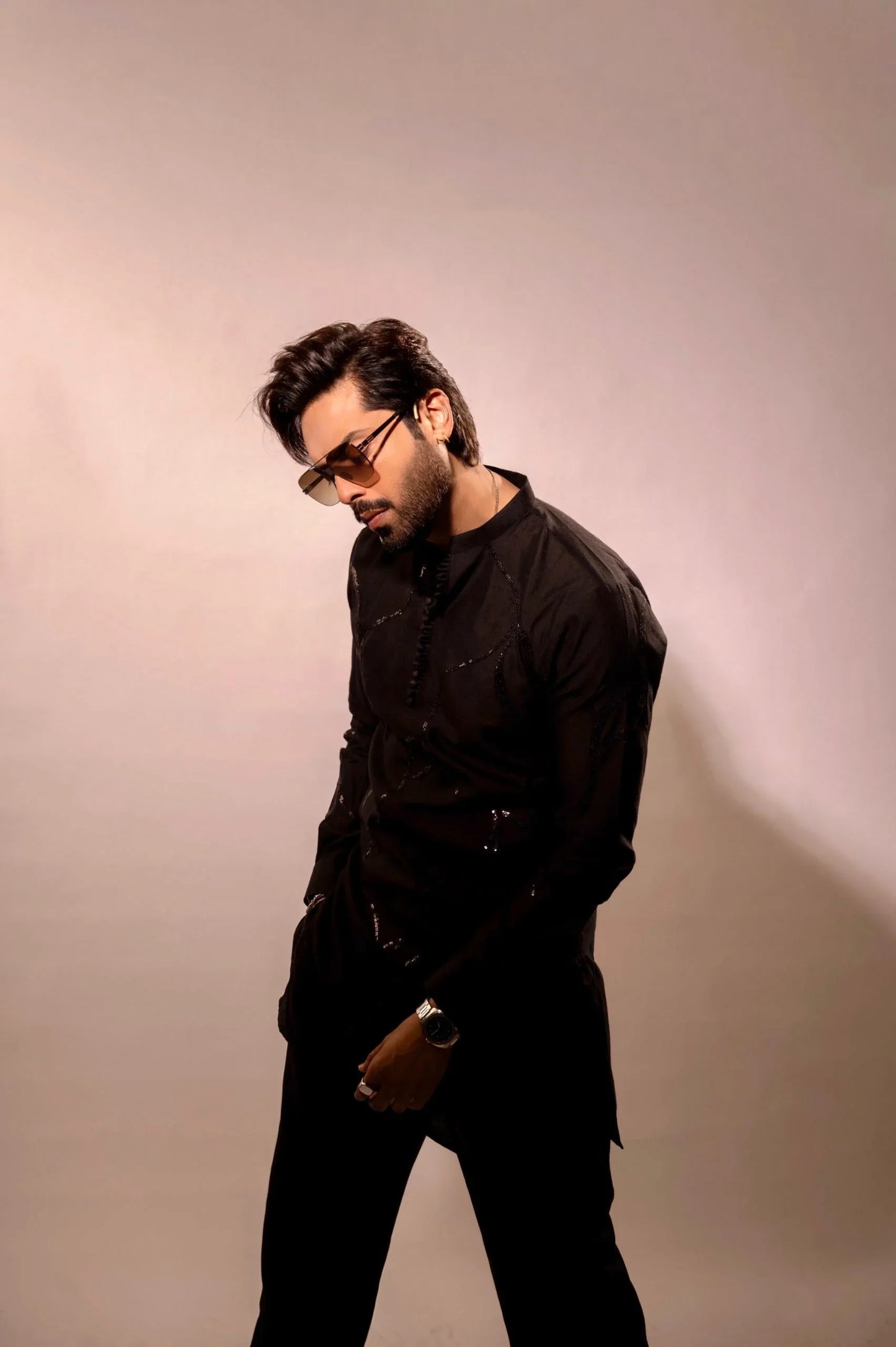 Experience Star Style: Snug Sequin Kurta Trouser Set - Inspired by Fahad Mustafa! - Snug