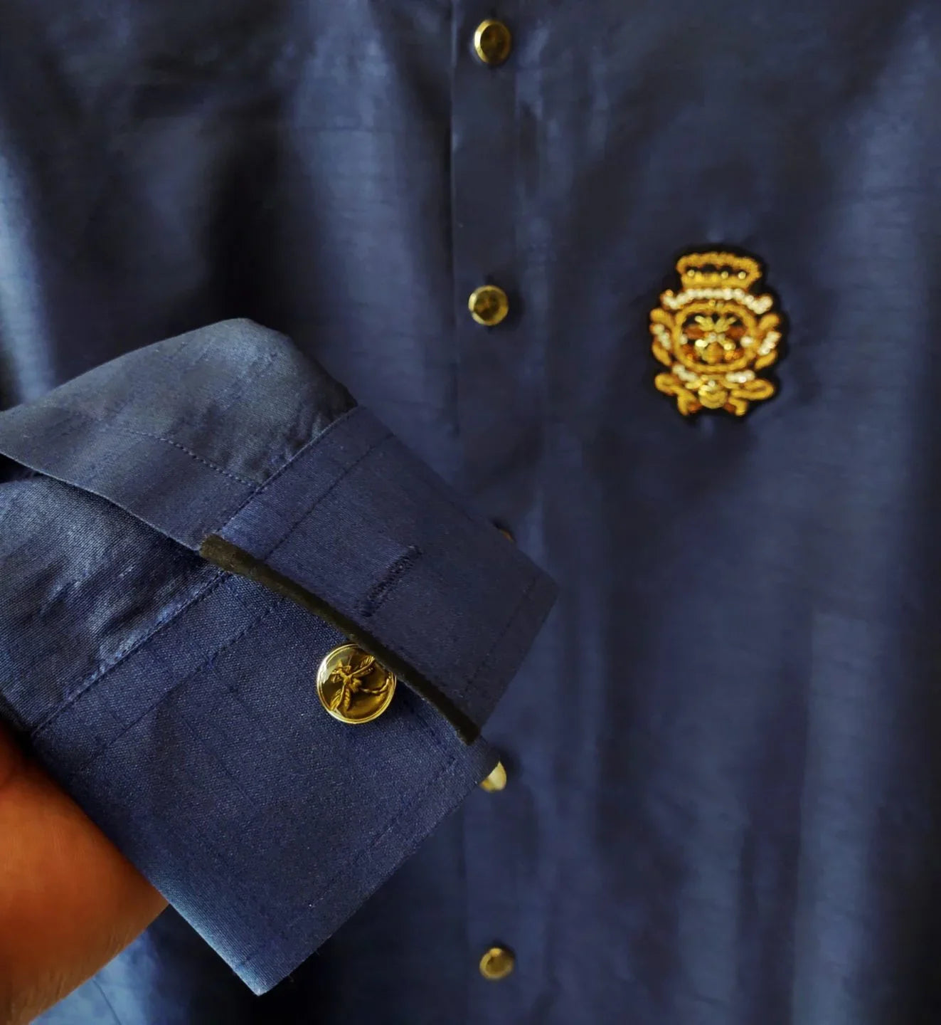 Khaddi Raw Silk Front Open - Snug