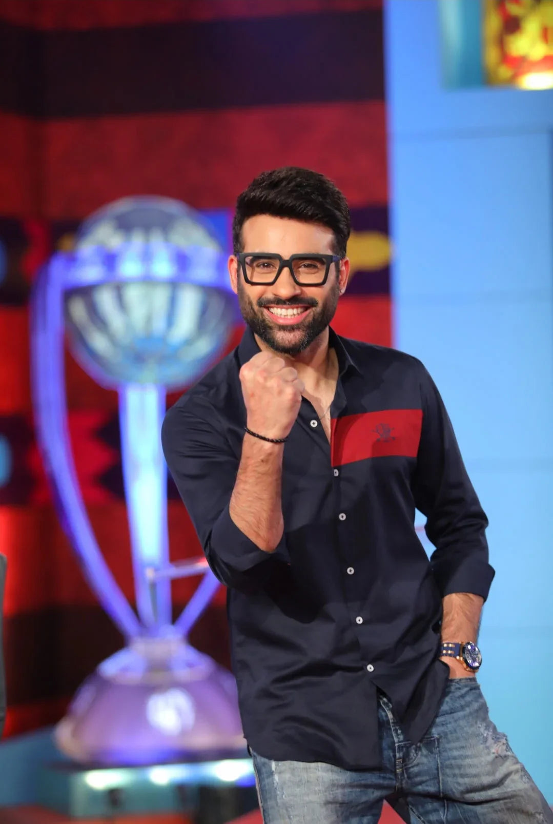 Red Stripe Shirt. - Snug