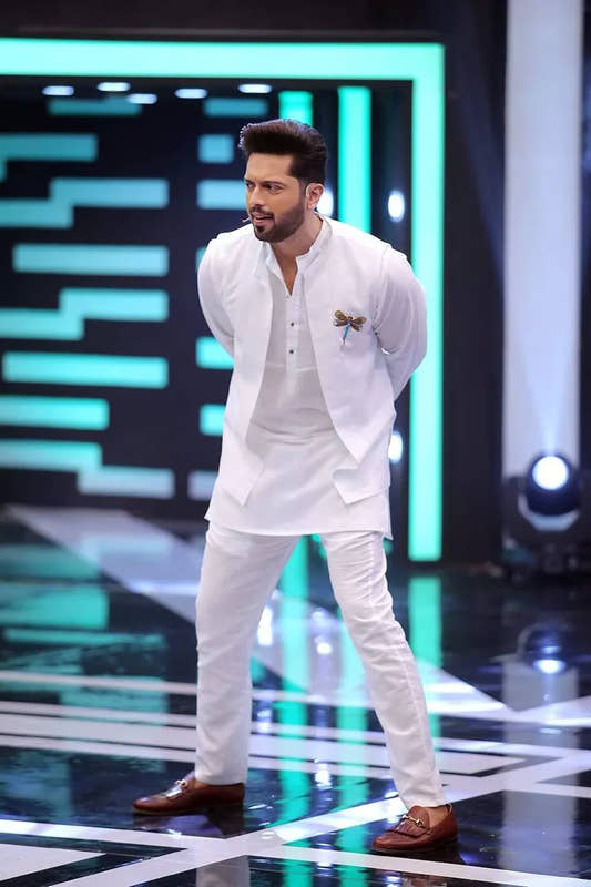 White linen classic fit kurta trouser with a non fused summer waistcoat - Snug