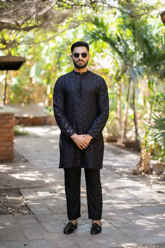 Artisan Black Embossed Kurta Trouser. - Snug