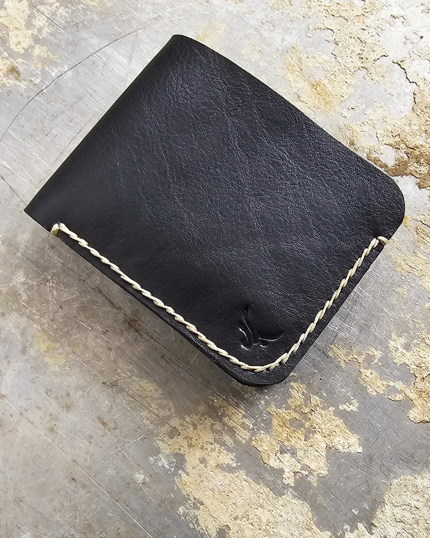 Hand-Stitched Cow Leather Wallet - Snug