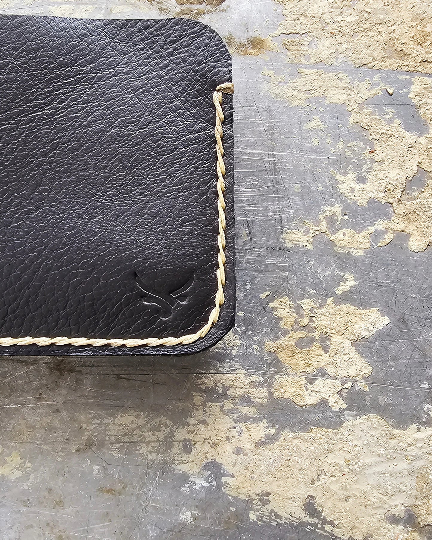 Hand-Stitched Cow Leather Wallet - Snug