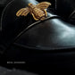 Leather Pump with Wasp Metal detail. - Snug