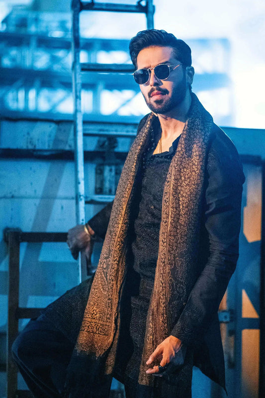 Black Farshi Outfit
