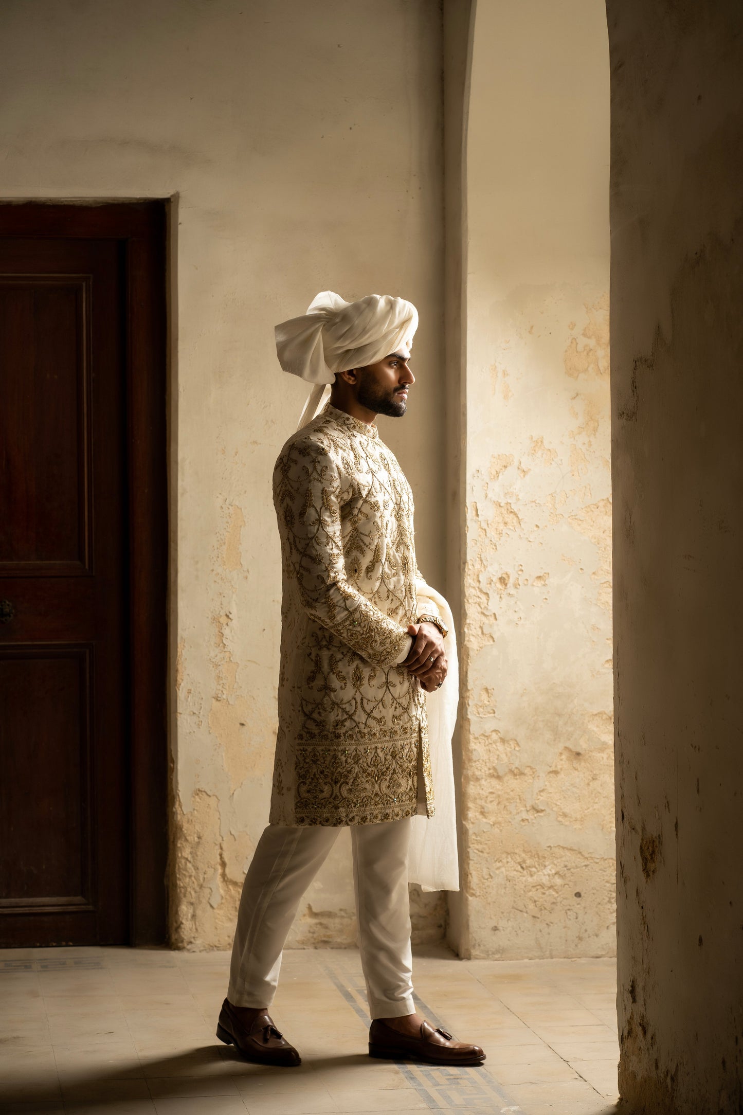 Exquisite Elegance: Handcrafted Sherwani by Snug