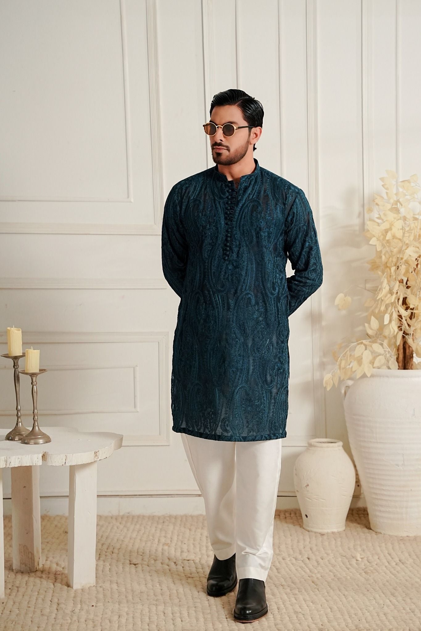 Red - Paisley Embroidered Kurta Trouser '26