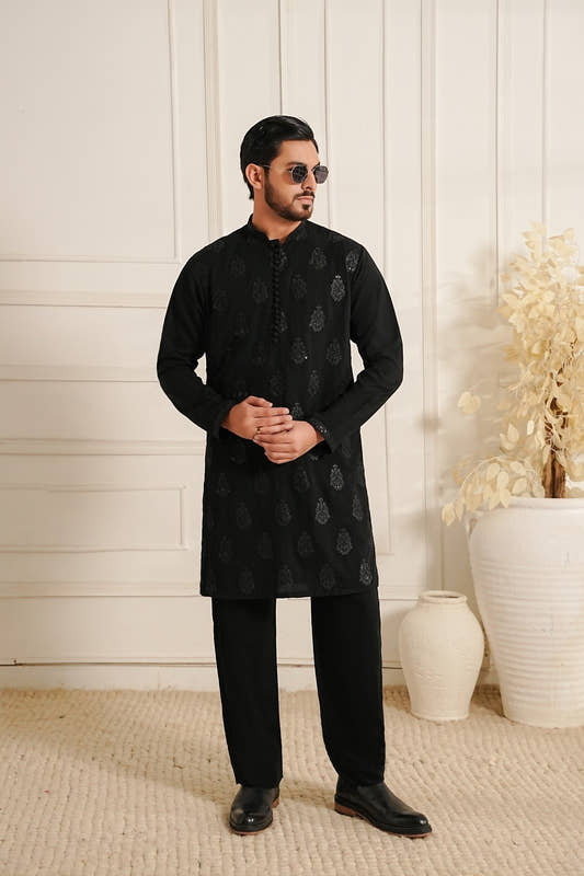 Snug Black Motifs Kurta Pajama – Men’s Festive Wear.