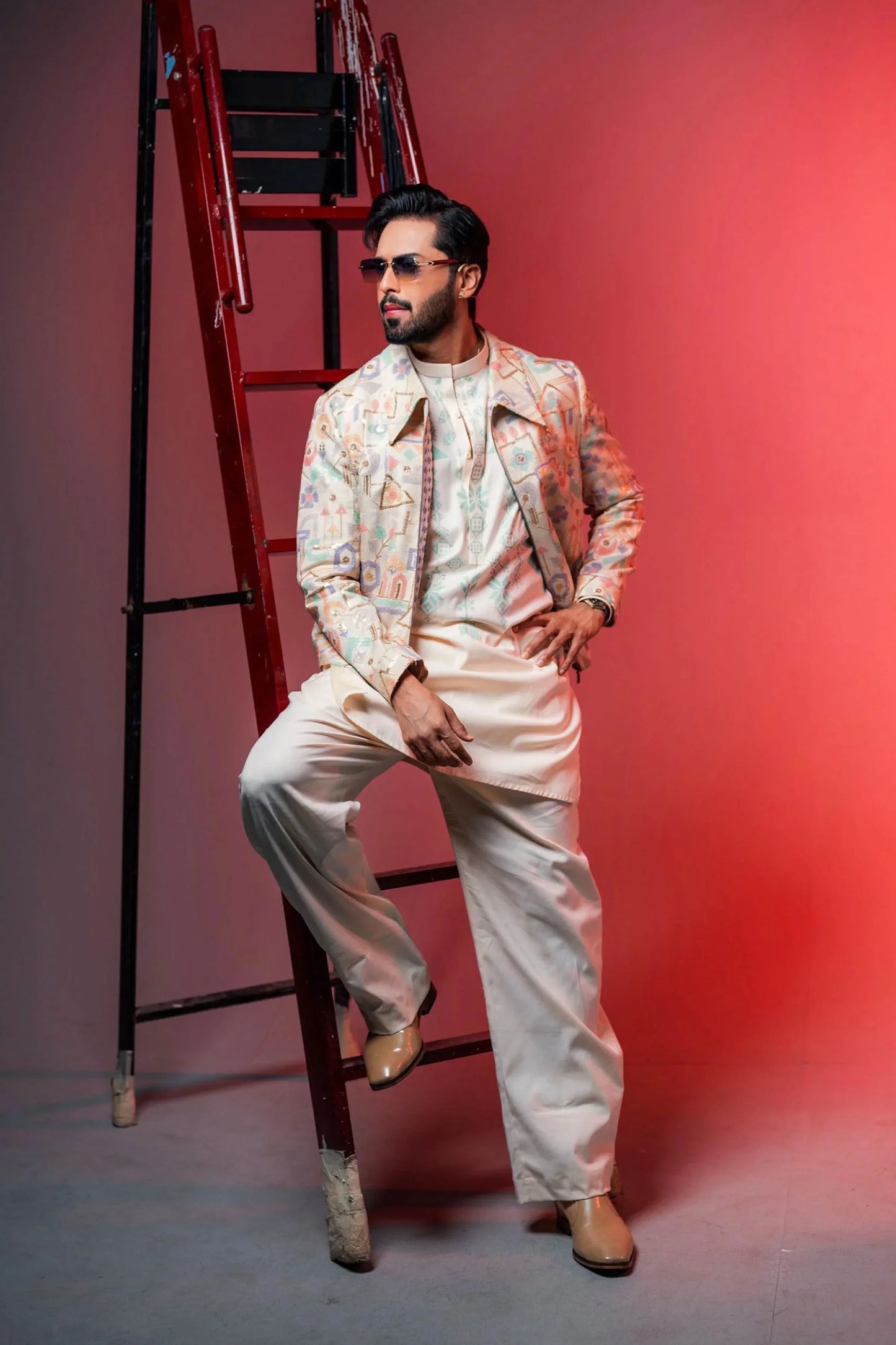 Fahad Mustafa Rocks Snug’s Geometric Chic