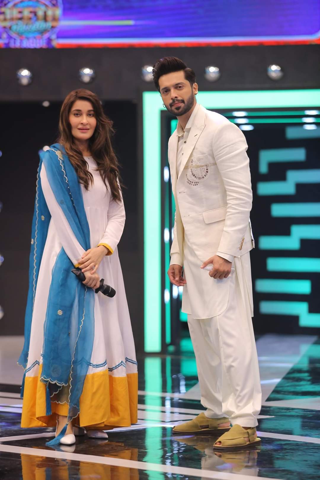 Fahad Mustafa Signatured Kurta and Shalwar with Embroidered Linen Non-Fused blazer By Snug