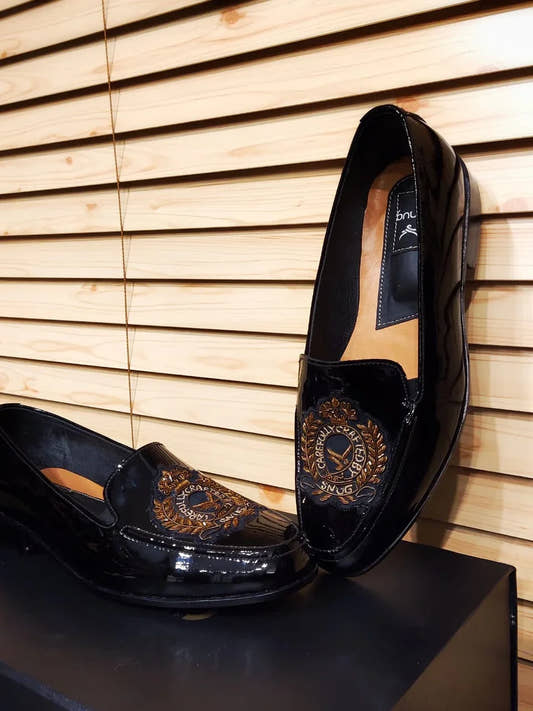 Hand Embroided Cow Leather Shoes - Snug