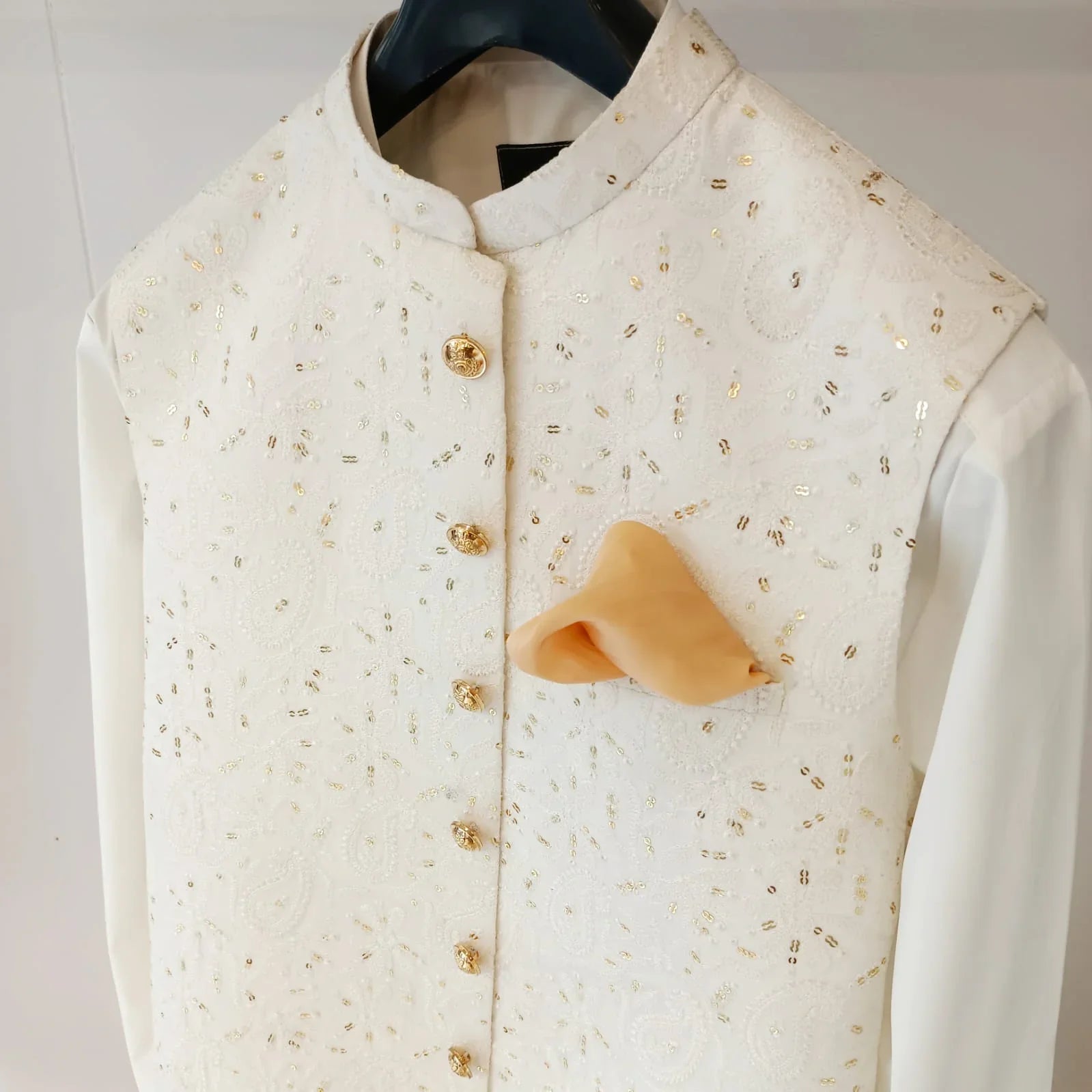 White Embroidered Paisleys Waistcoat with Kurta Trouser. - Snug