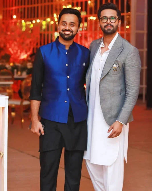 3 feather Linen Blazer - Snug