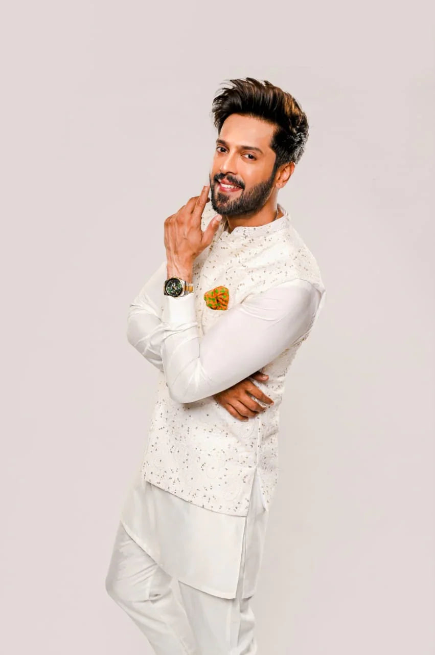White Embroidered Paisleys Waistcoat with Kurta Trouser. - Snug