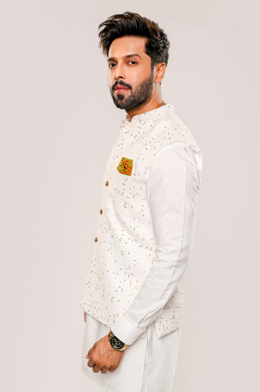 White Embroidered Paisleys Waistcoat with Kurta Trouser.