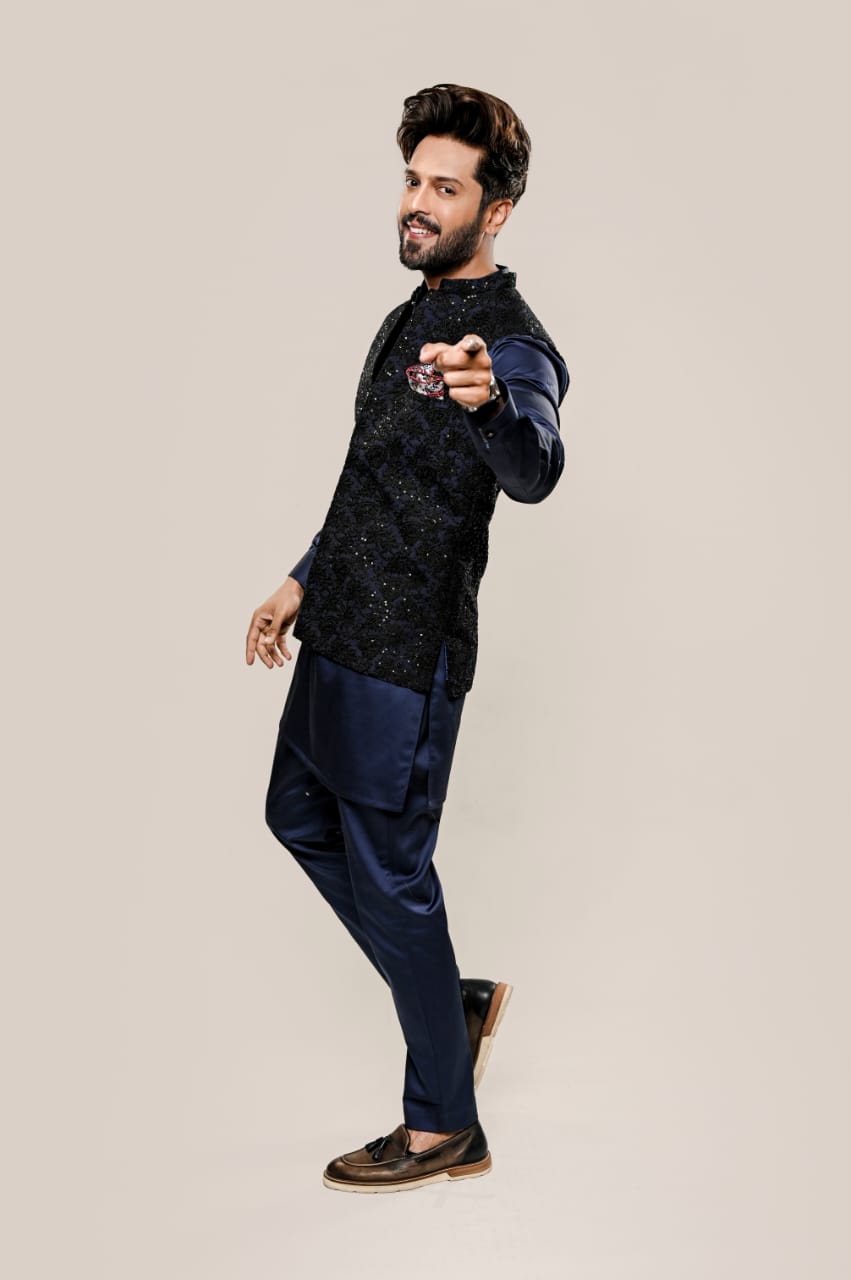 Egyptian Cotton Kurta Trouser With Sequin Waistcoat