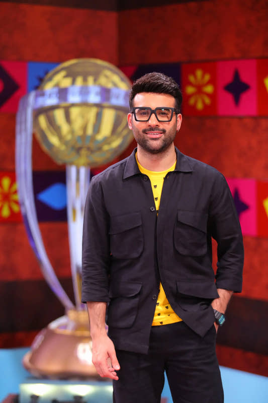 Linen Broad Flaps Linen Jacket. - Snug