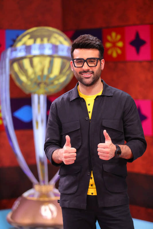 Linen Broad Flaps Linen Jacket. - Snug