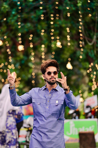 Fahad Mustafa's Trend: Denim Kurta & Striped Trousers!