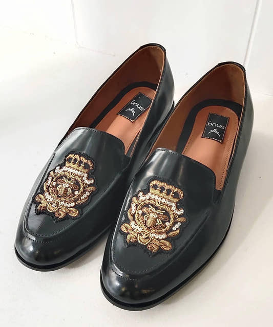 Hand Embroidered Pumps - Snug