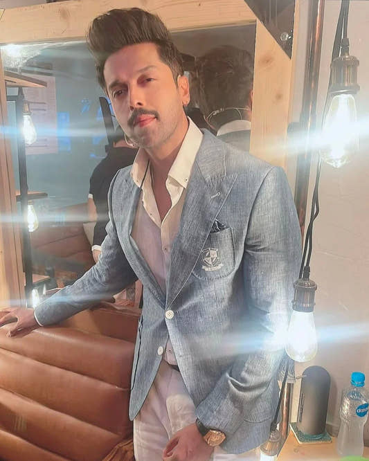 Blue Linen Blazer With White Pants - Snug