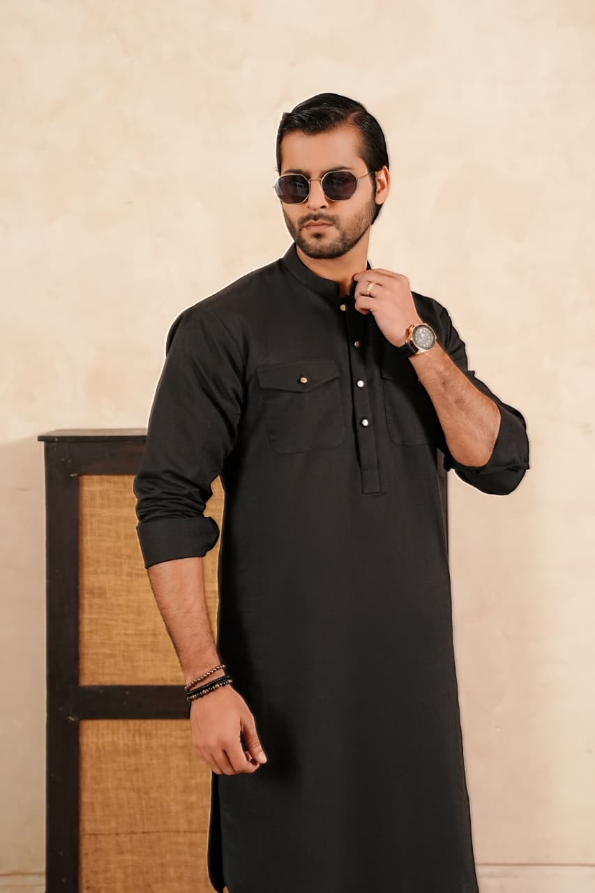 Linen Double Pocket Kurta with Loose Trouser.