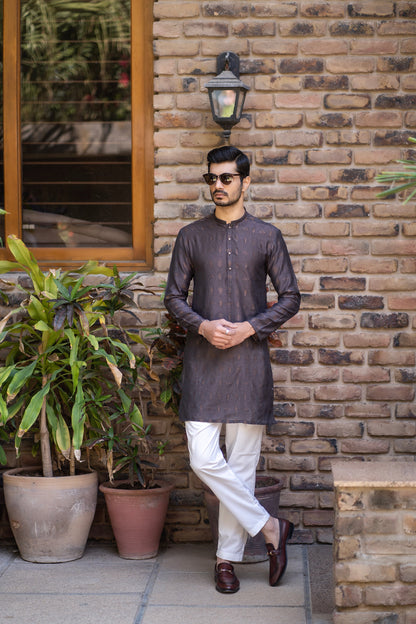 Urban Grace - Kurta & Trouser Ensemble for Every Occasion.