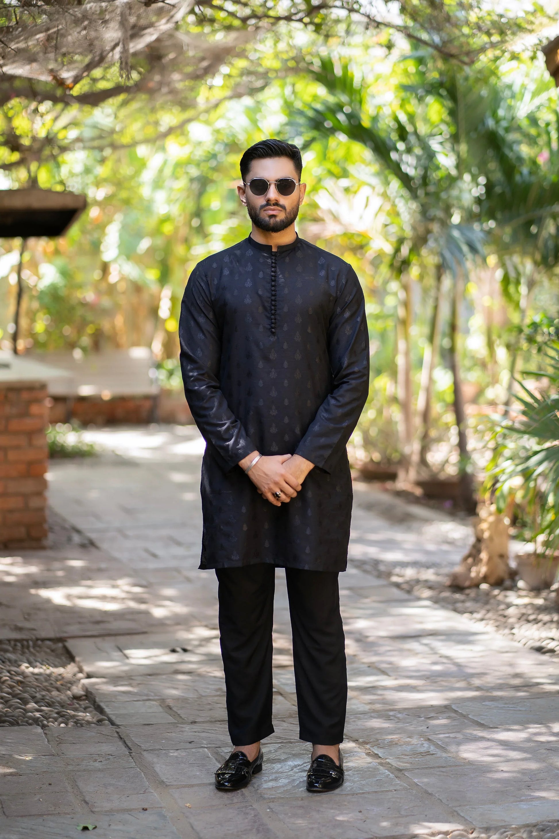 Artisan Black Embossed Kurta Trouser. - Snug