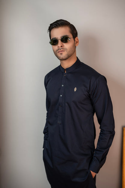 Mystic Midnight Ensemble: Snug's Egyptian Cotton Kurta & Trouser.