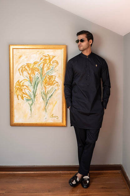 Mystic Midnight Ensemble: Snug's Egyptian Cotton Kurta & Trouser.