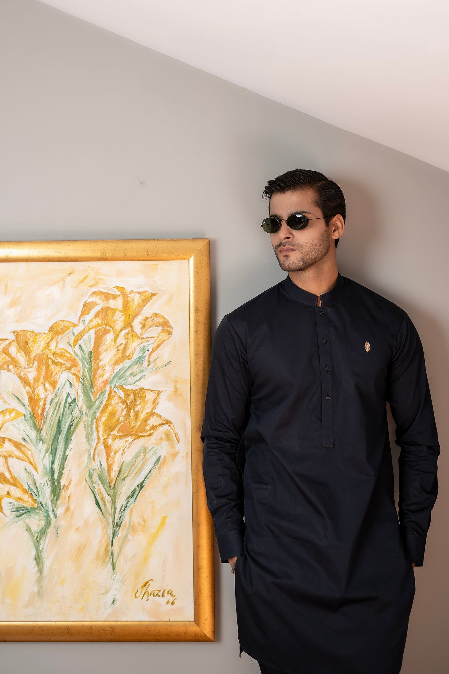 Mystic Midnight Ensemble: Snug's Egyptian Cotton Kurta & Trouser.